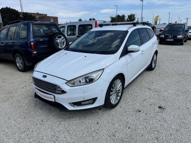 Ford Focus 1.5 TDCI Titanium xenon. led. navi....