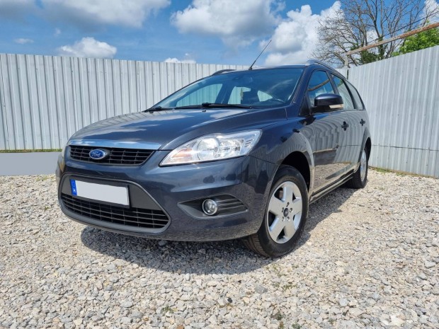 Ford Focus 1.6 Ambiente 160E. KM! Vonhorog! FR...