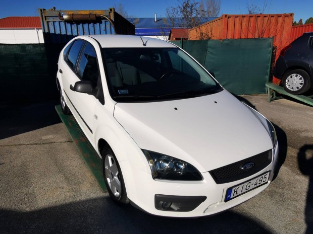 Ford Focus 1.6 Ambiente 2 v mszakival