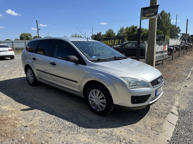 Ford Focus 1.6 Ambiente Megbzhat! Rozsdamente...