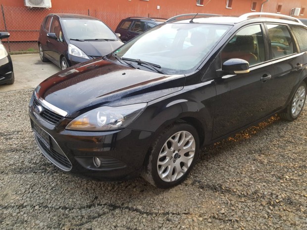 Ford Focus 1.6 Ambiente Szervizknyv.tolatrada...