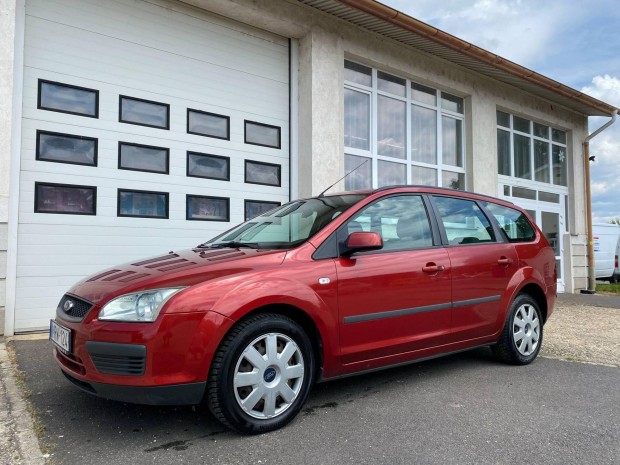 Ford Focus 1.6 Ambiente (Automata)
