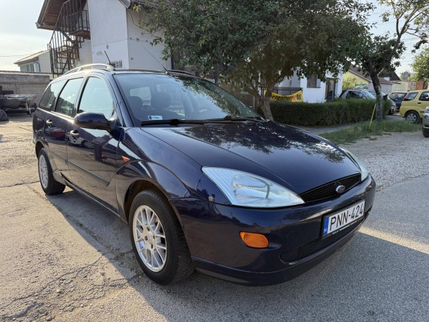 Ford Focus 1.6 Comfort Klíma ! Vonóhorog !