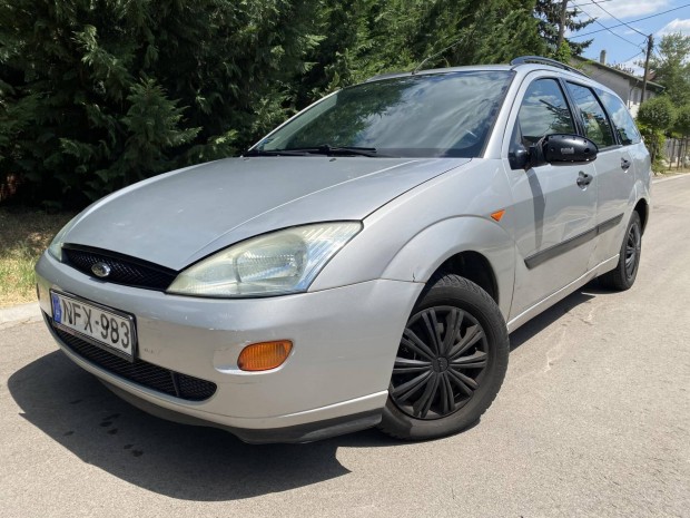 Ford Focus 1.6 Comfort klma. kzponti zr
