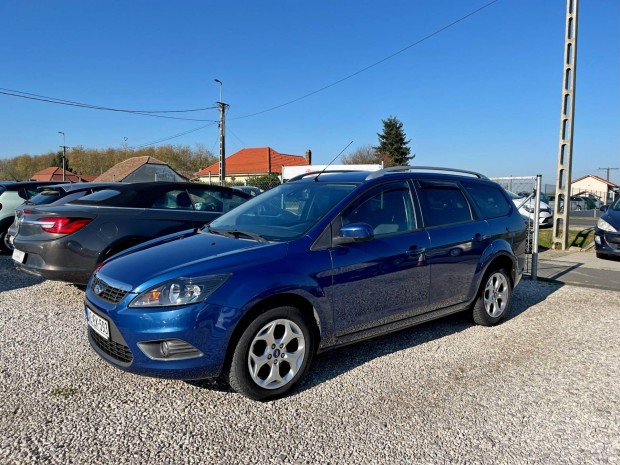 Ford Focus 1.6 Fresh navigci.Klma.Tempomat.T...
