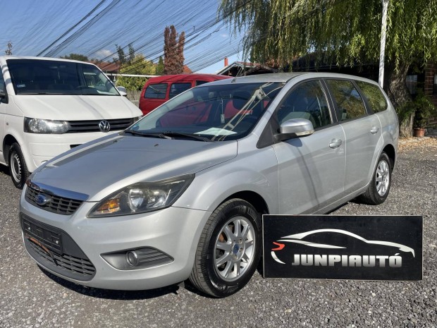 Ford Focus 1.6 Friss szervizzel ajndk tligum...