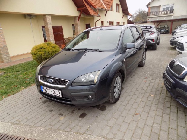 Ford Focus 1.6 Ghia