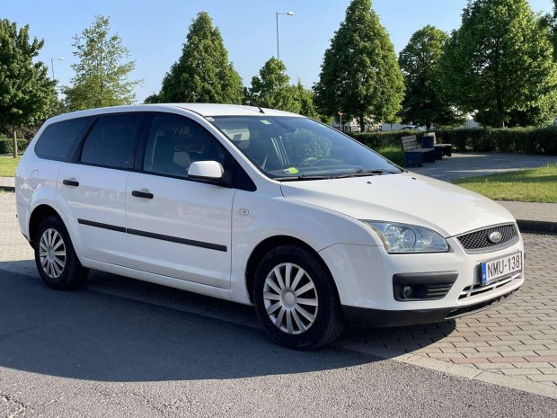Ford Focus 1.6 Ghia