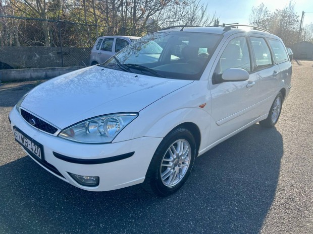 Ford Focus 1.6 Ghia Klma! 195e km!