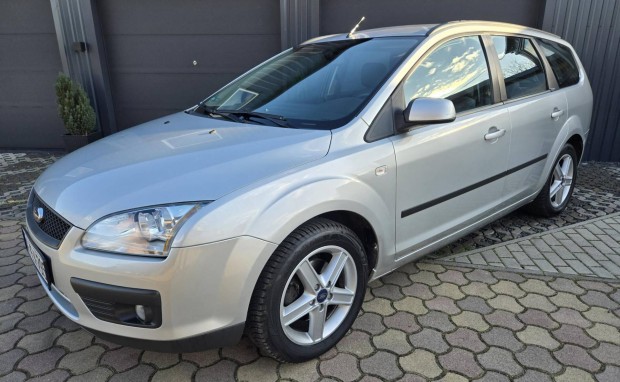 Ford Focus 1.6 Ghia Mg Egy Ilyen Szp Nincs !!...