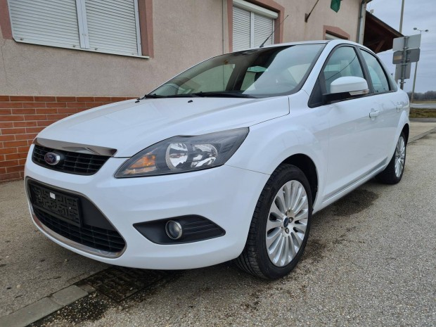 Ford Focus 1.6 Ghia Srmentes. vgig vez szervk...