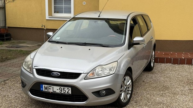 Ford Focus 1.6 Ghia Tempomat-Digit Klma-M.O.-i...