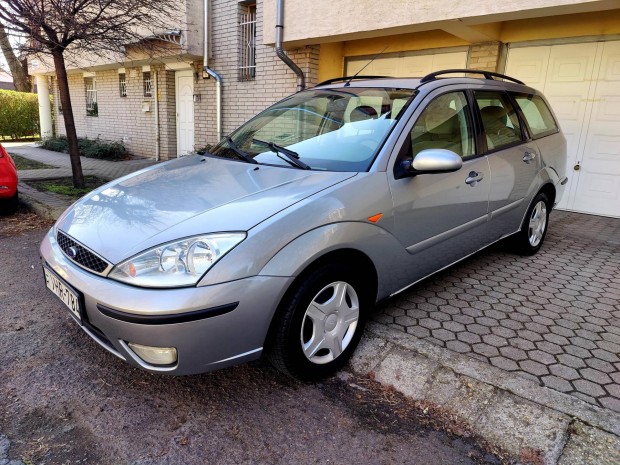 Ford Focus 1.6 Ghia /magyar/hossz vizsga/szerv...