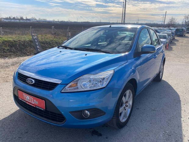 Ford Focus 1.6 Ghia ellenrztt futs . megkm...