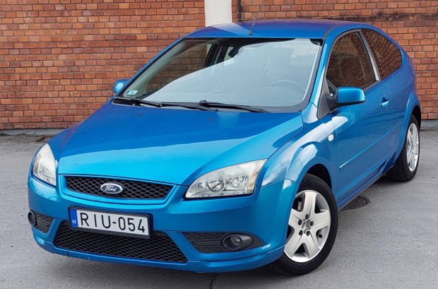 Ford Focus 1.6 Sport Tempomat/ Kl�ma/ Alufelni