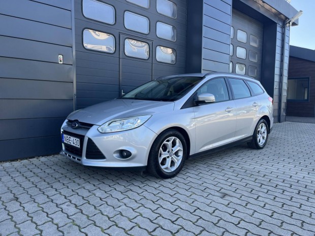 Ford Focus 1.6 TDCi Champions Szervizelt / 100e...