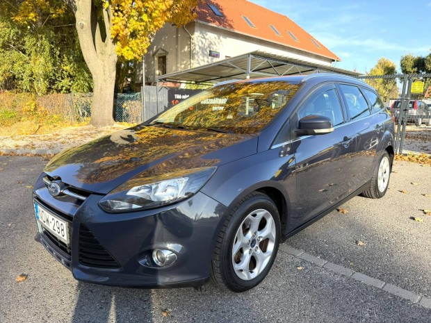 Ford Focus 1.6 TDCi Titanium Navi!Tempomat!Digi...