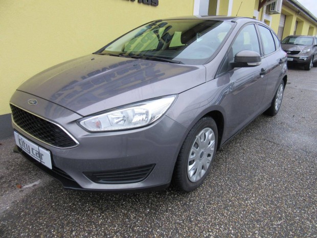 Ford Focus 1.6 Ti-Vct Ambiente Els� Tulajdonost...