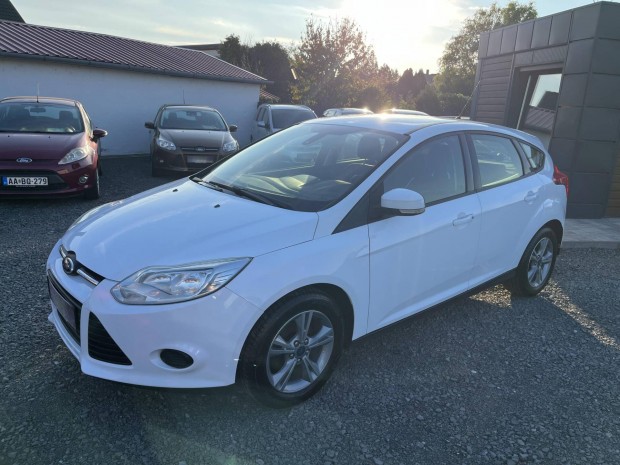 Ford Focus 1.6 Ti-Vct Ambiente Garantált Km! Ve...