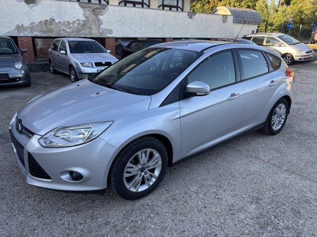 Ford Focus 1.6 Ti-Vct Ambiente Klima ! Vonóhorog !