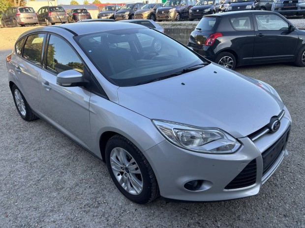 Ford Focus 1.6 Ti-Vct Ambiente Klima ! Vonhorog !
