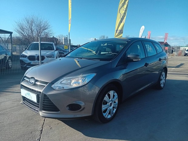 Ford Focus 1.6 Ti-Vct Ambiente Magyar.Szervizel...