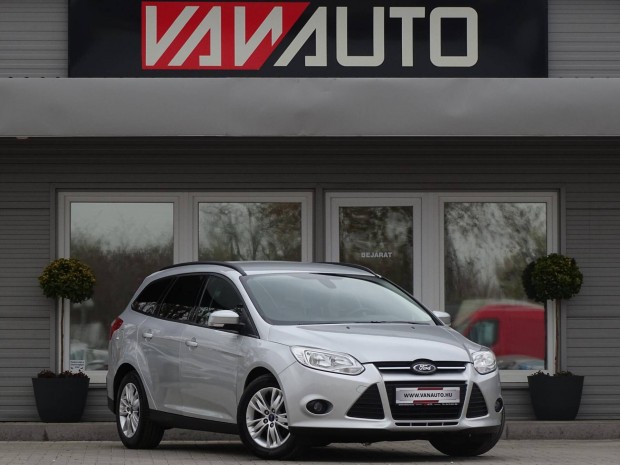 Ford Focus 1.6 Ti-Vct Champions 128eKM-Digit-1....