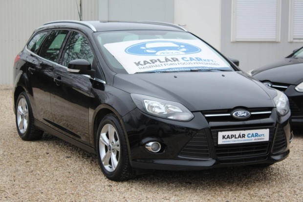 Ford Focus 1.6 Ti-Vct Champions Vals Champions...