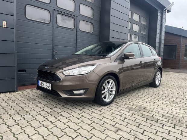 Ford Focus 1.6 Ti-Vct Technology Szervizknyv /...