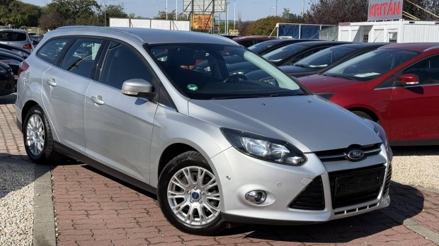 Ford Focus 1.6 Ti-Vct Titanium Beparkol.Tempoma...