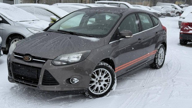 Ford Focus 1.6 Ti-Vct Titanium Digitkl�ma.Tempomat