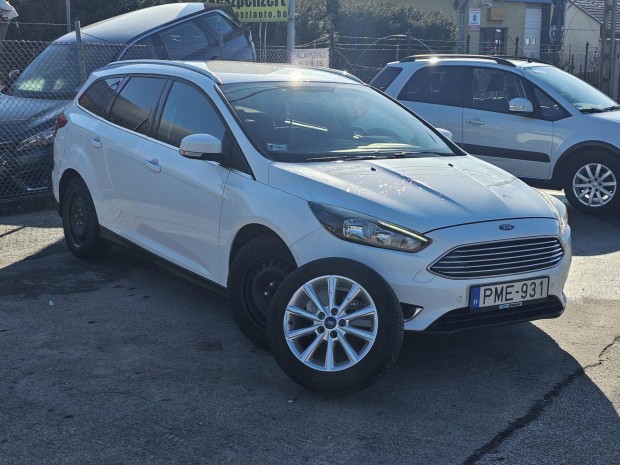 Ford Focus 1.6 Ti-Vct Titanium Magyarorsz�gi!