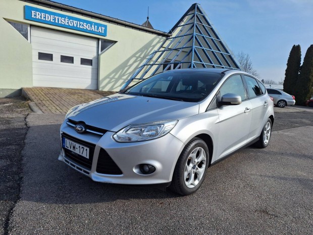 Ford Focus 1.6 Ti-Vct Trend Magyarorsz�gi 13350...