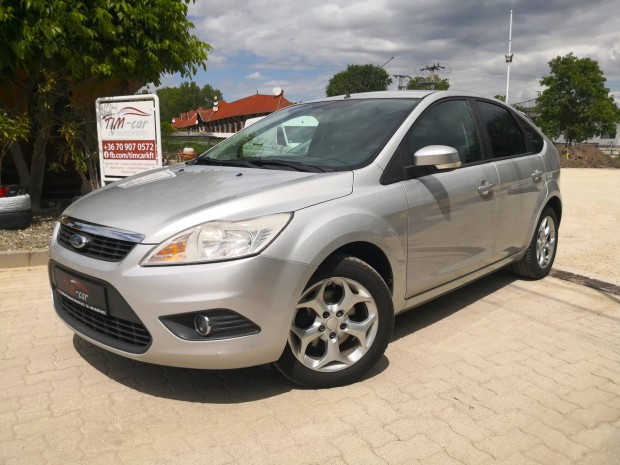 Ford Focus 1.6 Trend Vezetett szervizknyv Temp...