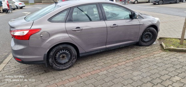 Ford Focus 1.6 benzin