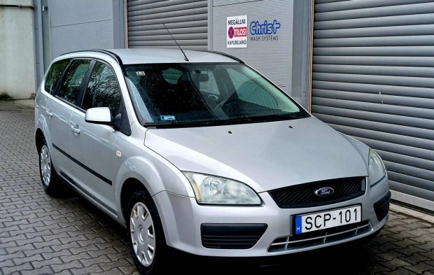 Ford Focus 1.8 FFV Collection