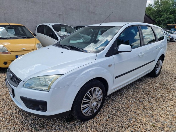 Ford Focus 1.8 TDCi Trend Magyarországi! Vonóho...