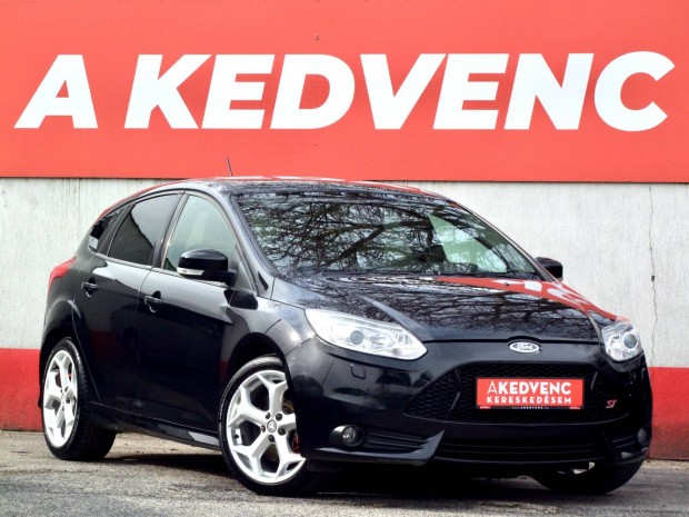 Ford Focus 2.0 Ecoboost ST3 250le! megkímélt! x...