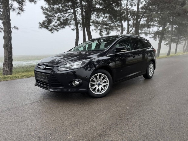 Ford Focus 2.0 TDCi Titanium Sony-2xlsfts-2...