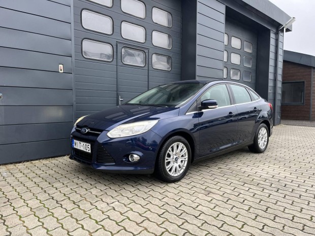 Ford Focus 2.0 TDCi Titanium Szervizknyv / MAG...