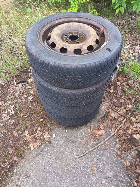 Ford Focus 2,5x108 15-s felnik