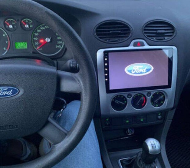 Ford Focus 2 Carplay Multimédia Android GPS Rádió Tolatókamerával