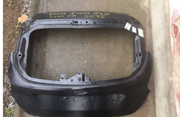 Ford Focus 5 ajt�shoz gy�ri,�j h�ts� csomagt�rajt� (2015-2018)
