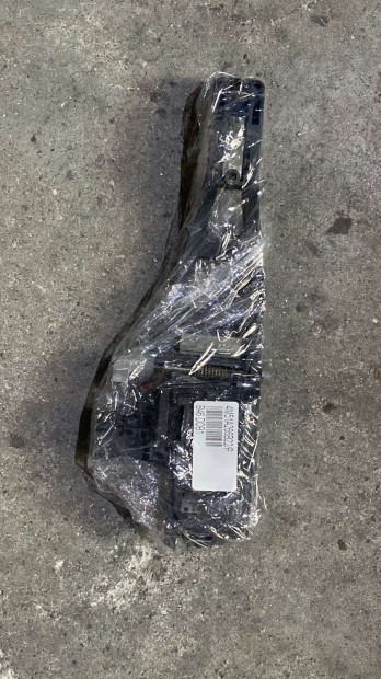 Ford Focus/C-Max/Kuga jobb h�ts� kilincs 4M51A266B22 elad�