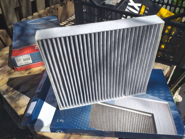 Ford Focus C-Max-hoz, Bosch akt�v szenes pollensz�r�, �j elad�