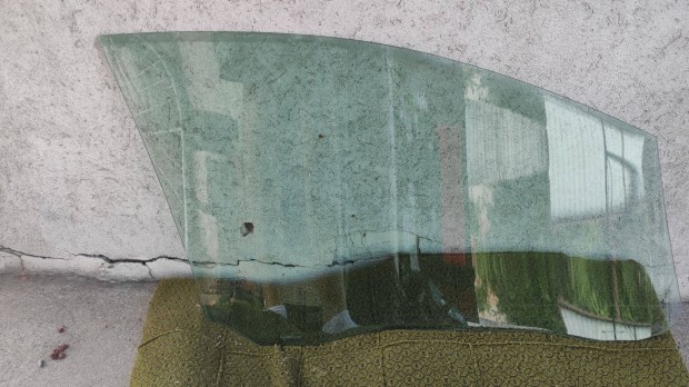 Ford Focus C-max Cmax alkatrészek üveg kárpit ablak ajtó