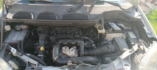 Ford Focus C max  1.6 TDCI bontodik 