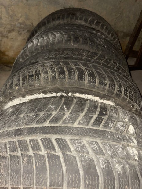 Ford Focus Gyri Lemezfelni
