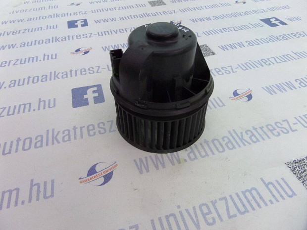 Ford Focus III MK3 Eladó gyári bontott fűtő ventilátor jól működő autó