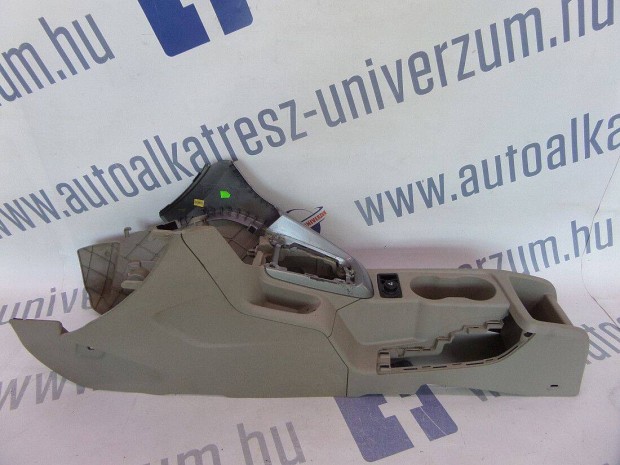 Ford Focus III MK3 Eladó gyári bontott középső box, kardán box